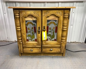 lot 103 image: Vintage Cabinet