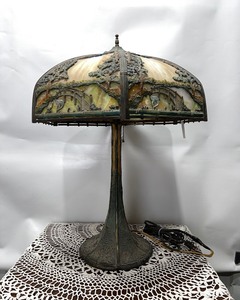 lot 84 image: Antique Lamp