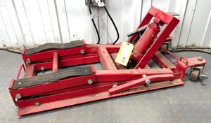 lot 8 image: MotorcycleATV Jack