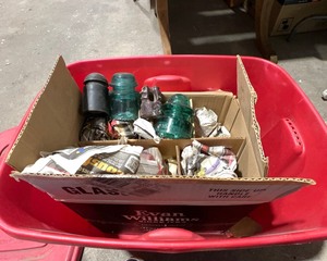 lot 75A image: Antique Insulators