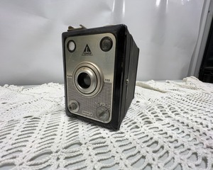 lot 359 image: Vintage Tower Camera