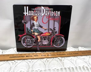 lot 367 image: Tin Sign- Harley Davidson Classic
