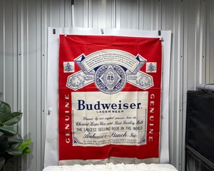 lot 340 image: Budweiser Linen
