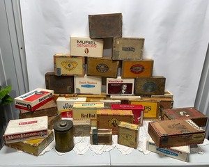 lot 398 image: Antique Cigar Boxes