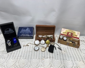 lot 62 image: Old Watches