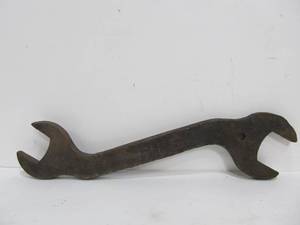 lot 14 image: Early Antique Iron JOHN DEERE Implement Wrench