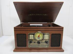 lot 28 image: Like-New Working VICTROLA 6-in-1 Nostalgic Entertainment Center