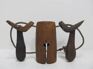 lot 41 image: Primitive Antique Wooden