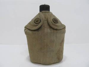 lot 64 image: Original WW2 Canteen wCup & Canvas Case
