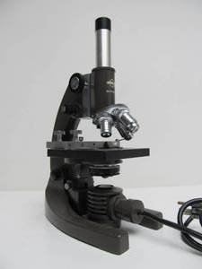lot 176 image: Heavy Vintage SWIFT Microscope