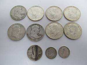 lot 159 image: Group of US Silver Coins