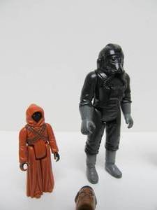 lot 103 image: Lot of 9 Original 1970s-80s Kenner STAR WARS Action Figures