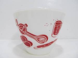 lot 70 image: Excellent Vintage FIRE KING Glass Bowl or Grease Jar