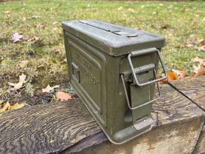 lot 111 image: Vintage Metal Ammo Box Cal 30M1