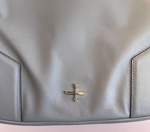 lot 57 image: Pour La Victoire Leather Handbag