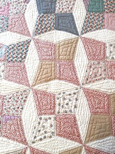 lot 64 image: Handmade Vintage Quilt