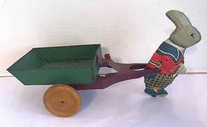 lot 73 image: Vintage Tin Toys