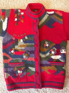 lot 76 image: Dobrila Hand Knit 100% Wool Sweater from Yugoslavia