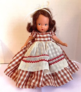 lot 211 image: Vintage Story Book Dolls by Nancy Ann