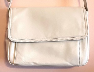 lot 219 image: Giani Bernini Leather Handbag