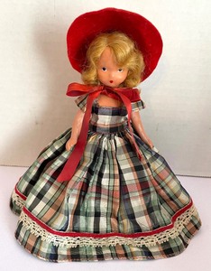lot 226 image: Sensational Story Book Dolls by Nancy Ann
