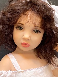 lot 26 image: Beautiful Artisan Doll by Diane Keeler