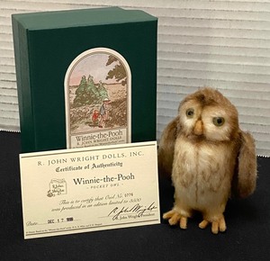 lot 11 image: R. John Wright Winnie the Pooh Pocket Owl