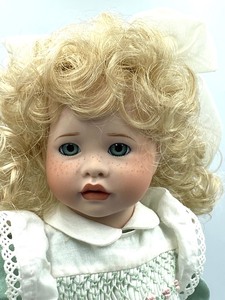 lot 305 image: Lawton Doll Edith with Golden Hair