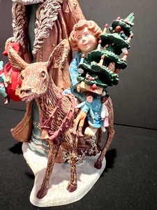lot 260 image: Duncan Royale Bavarian Figurine