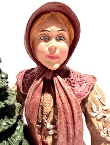 lot 239 image: Duncan Royale Russian Figurine