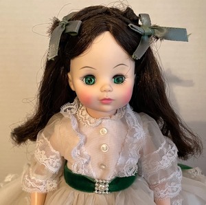 lot 350 image: Vintage Madame Alexander Scarlett Doll