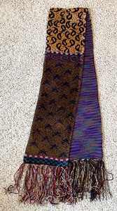 lot 362 image: Robin Originals Creative Knit Scarf by Robin L. Bergman