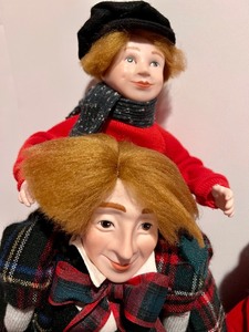 lot 287 image: Department 56 Scrooge Themed Porcelain Doll Grouping