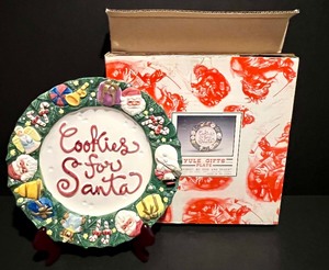 lot 298 image: 3 Festive Holiday Plates