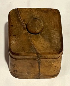 lot 271 image: Wonderful Wooden Finds