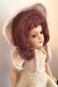 lot 385 image: Vintage Mary Hoyer Doll