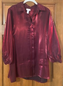 lot 390 image: 7 Charming Chicos Shirts