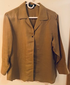lot 393 image: 8 Excellent Womens Ralph Lauren Shirts