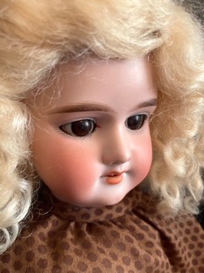 lot 35 image: Armand Marseille 390 A4M German Doll