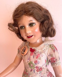 lot 400 image: Vintage Ideal Doll