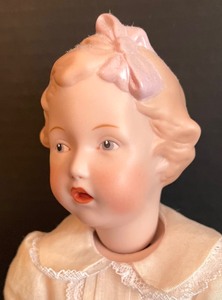 lot 431 image: Suzanna Doll