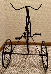 lot 460 image: Vintage Metal Tricycle