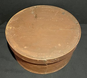 lot 467 image: Antique Shaker Pantry Bentwood Box