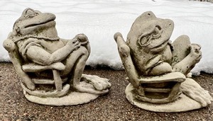 lot 186A image: Pair of Cement Frog Figurines