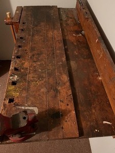 lot 492 image: Wooden Workshop Bench with Vice