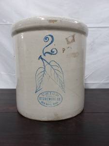 Union Stoneware No. 2 Urn