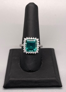 lot 50 image: Gorgeous Sterling Silver and Cubic Zirconia Ring