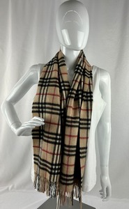 lot 5A image: Burberry Scarf