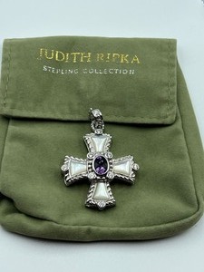 lot 120 image: Judith Ripka Stering, Mother of Pearl and Amethyst Pendant