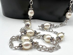 lot 107 image: Sterling and Freshwater Pearl Necklace